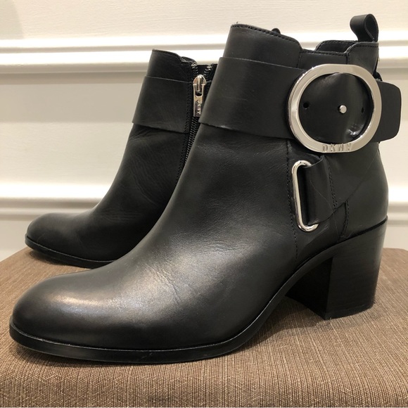❌SOLD❌DKNY black leather ankle boots with silver hardware. Size 7.5 Heel 2.5” - Picture 3 of 8